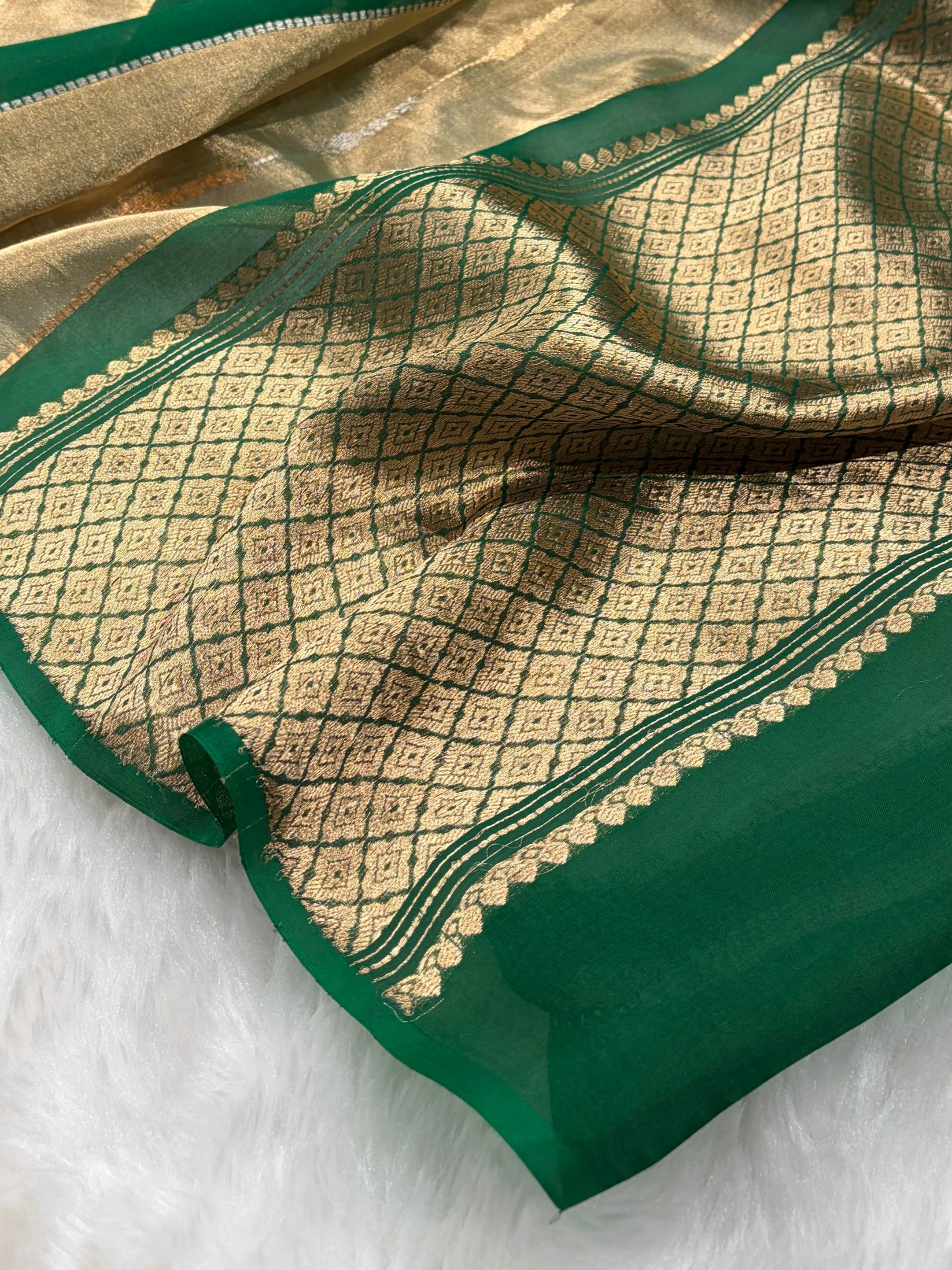 Green Tissue Organza Bananasi Floral Shades Pure Tissue Silk Saree